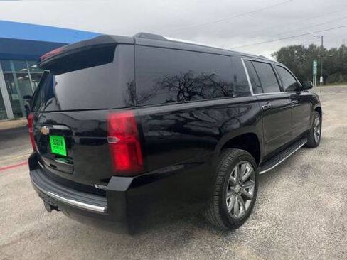 Used 2017 Chevrolet Suburban Premier image 8