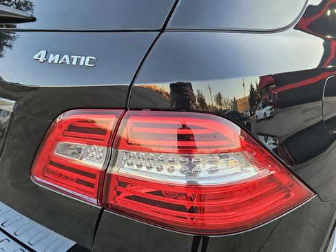 Used 2013 Mercedes-Benz ML 350 4MATIC w/ Premium 1 Pkg image 9