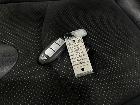Used 2013 Nissan 370Z Touring image 33