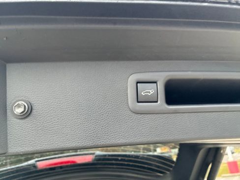 New 2026 Toyota Highlander XSE image 37