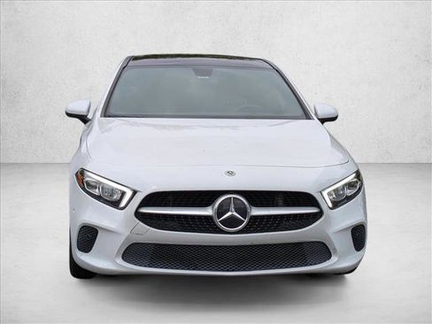 Used 2021 Mercedes-Benz A 220 image 2