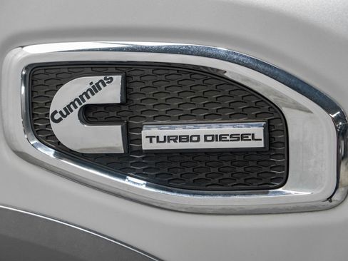 Used 2019 Nissan Titan PRO-4X AWD/4WD image 50