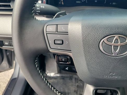 Used 2025 Toyota Camry SE w/ Multimedia Upgrade Package FWD image 20