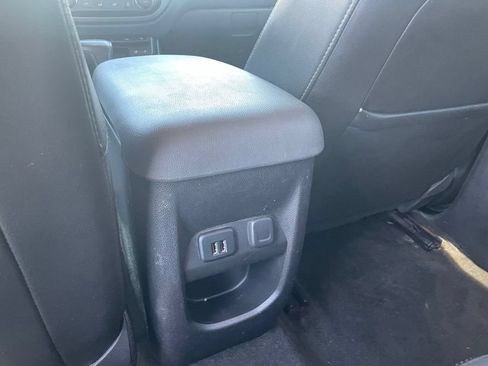 Used 2015 Chevrolet Colorado Z71 AWD/4WD image 22