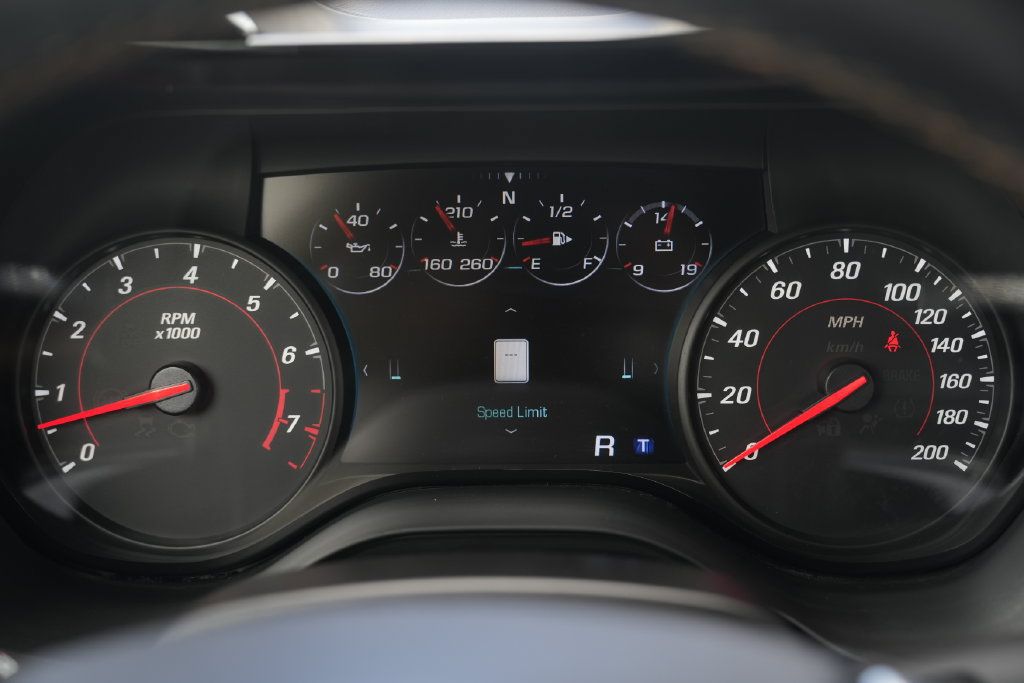 Used 2018 Chevrolet Camaro SS RWD image 45