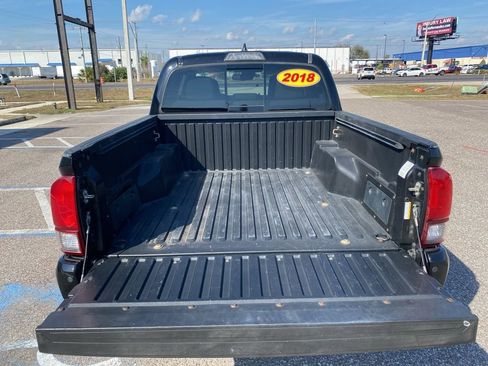 Used 2018 Toyota Tacoma SR5 image 14