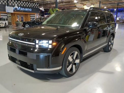 Used 2024 Hyundai Santa Fe Limited image 1