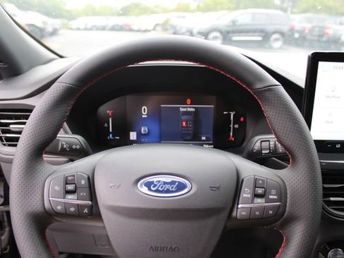 New 2026 Ford Escape ST-Line w/ Tech Pack #1 FWD image 4