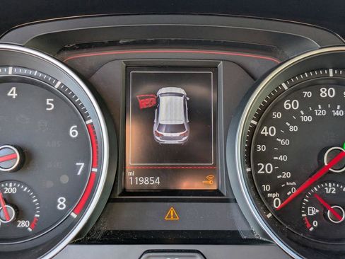 Used 2019 Volkswagen GTI SE w/ SE Experience Package FWD image 32