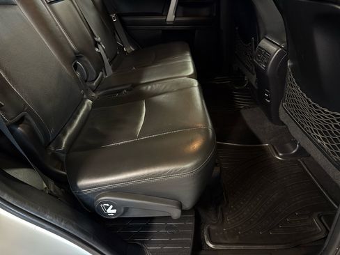 Used 2014 Toyota 4Runner Limited image 42