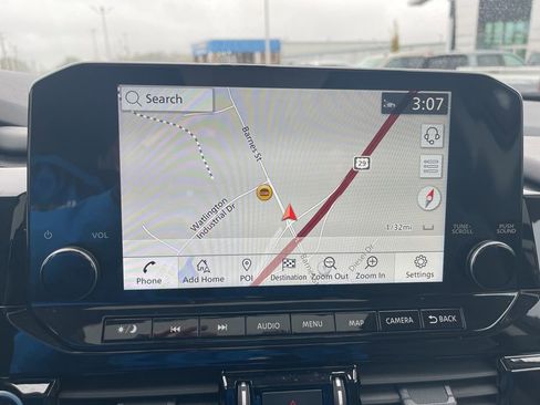 Used 2024 Nissan Pathfinder Platinum w/ Black Appearance Package image 23