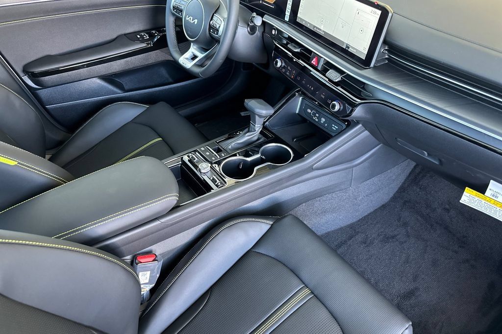 New 2026 Kia K5 GT FWD image 16