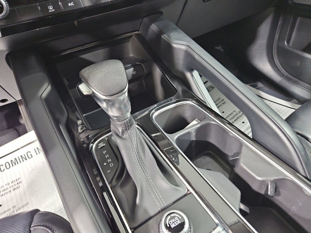 Used 2020 Kia Telluride LX FWD image 23