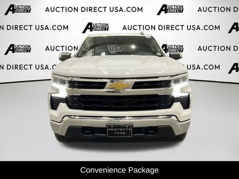 Used 2022 Chevrolet Silverado 1500 LT AWD/4WD image 2