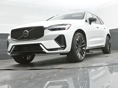 New 2026 Volvo XC60 B5 Ultra w/ Protection Package Premier image 24