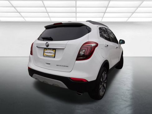 Used 2021 Buick Encore Preferred w/ Safety Package image 5