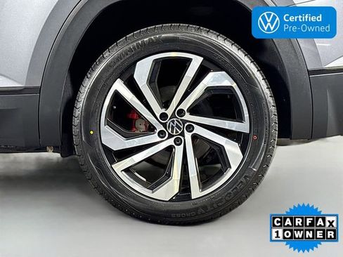 Certified 2022 Volkswagen Atlas SEL AWD/4WD image 32