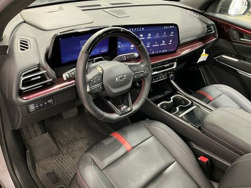 Used 2024 Chevrolet Traverse RS w/ LPO, Floor Liner Package image 14