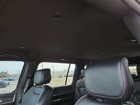 Used 2022 Jeep Wagoneer Series II image 21