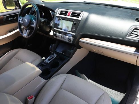 Used 2015 Subaru Outback 2.5i Limited AWD/4WD image 18