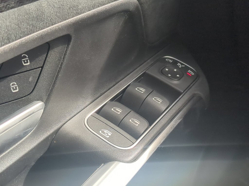 Certified 2024 Mercedes-Benz GLB 35 AMG 4MATIC image 22
