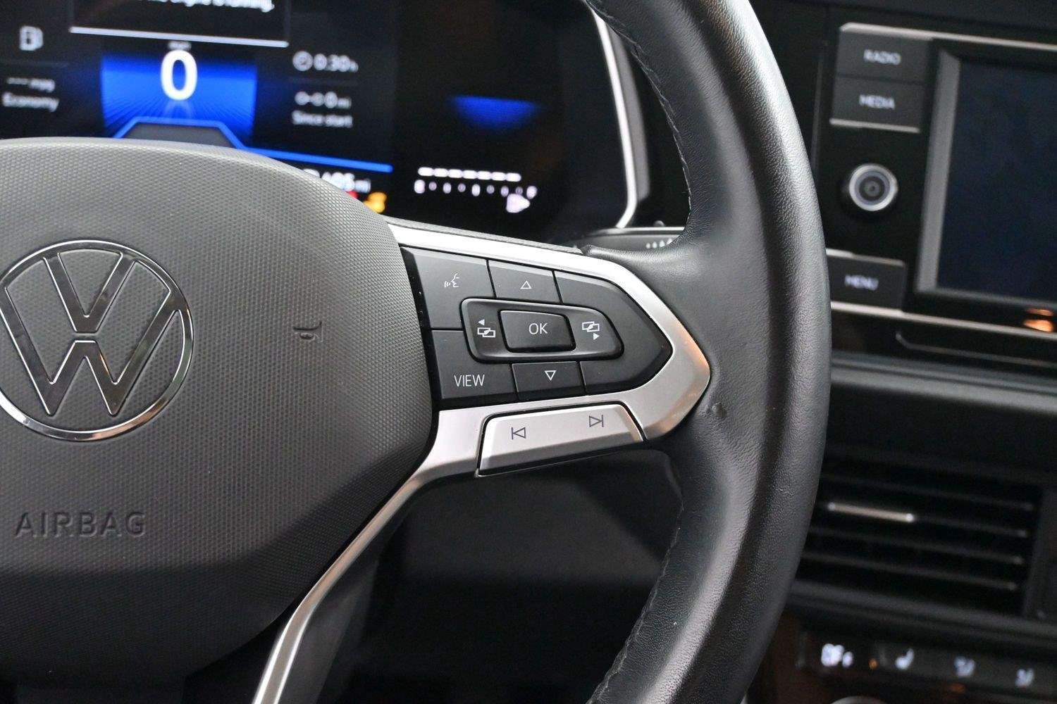 Used 2024 Volkswagen Jetta SE FWD image 16