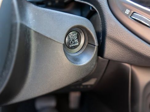 Used 2018 Jeep Compass Latitude w/ Cold Weather Group image 25