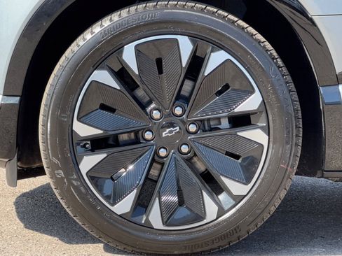 New 2025 Chevrolet Blazer EV RS image 25