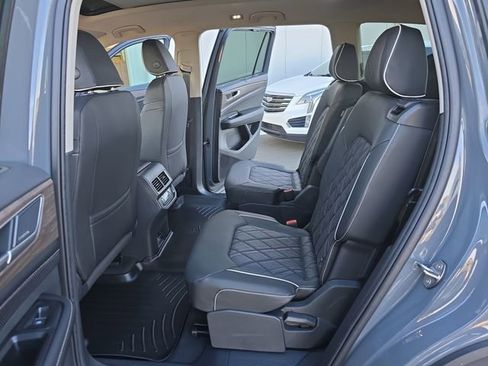 New 2026 Volkswagen Atlas SEL Premium R-Line image 16