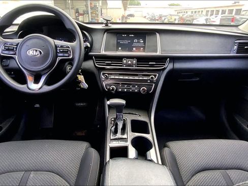 Used 2018 Kia Optima LX FWD image 14