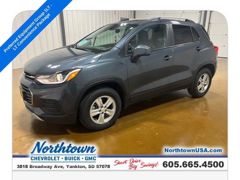 Used 2022 Chevrolet Trax LT w/ LT Convenience Package AWD/4WD image 1