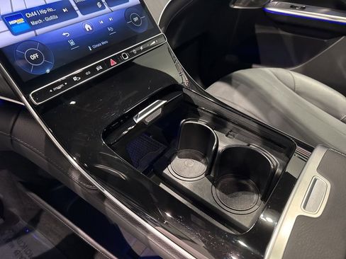 Used 2024 Mercedes-Benz EQE 350+ SUV image 17