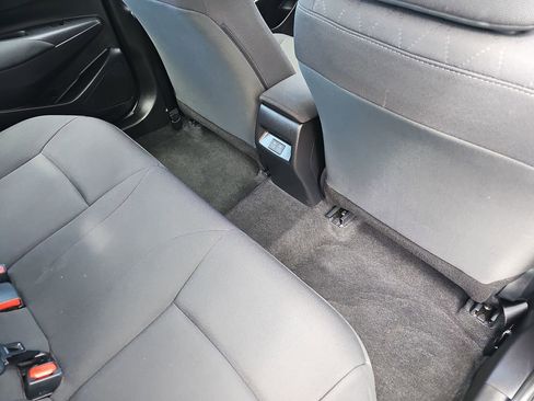 Used 2025 Toyota Corolla LE FWD image 11