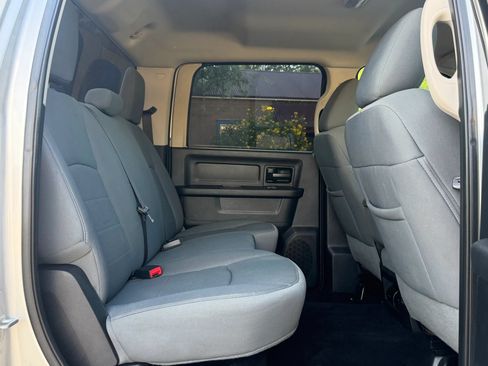 Used 2014 RAM 3500 Tradesman w/ Chrome Appearance Group AWD/4WD image 13