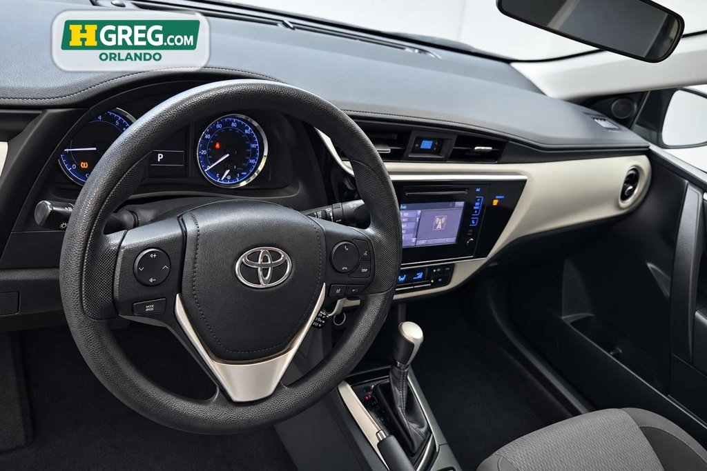 Used 2019 Toyota Corolla LE FWD image 13