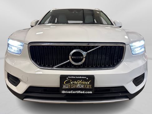 Used 2019 Volvo XC40 T5 Momentum image 10