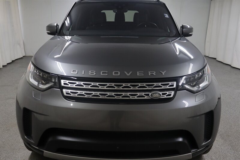 Used 2017 Land Rover Discovery HSE AWD/4WD image 2