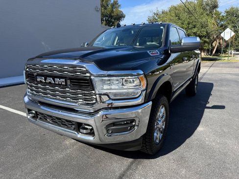 Used 2020 RAM 2500 Limited AWD/4WD image 22