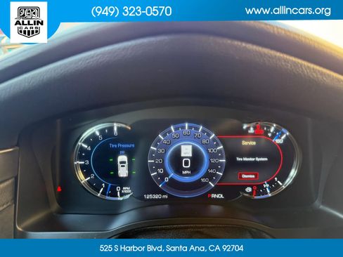 Used 2017 Cadillac Escalade ESV Luxury RWD image 11