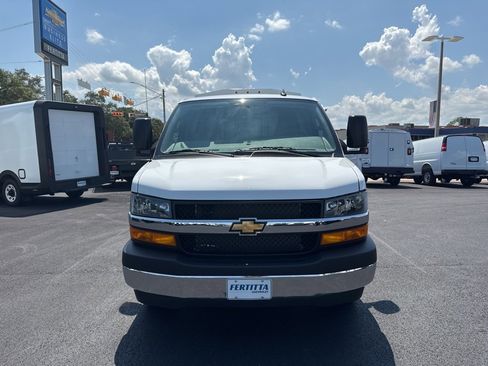 New 2025 Chevrolet Express 3500 Work Van w/ Power Convenience Package image 2