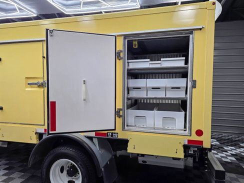 Used 2022 Ford E-450 and Econoline 450 Super Duty RWD image 14