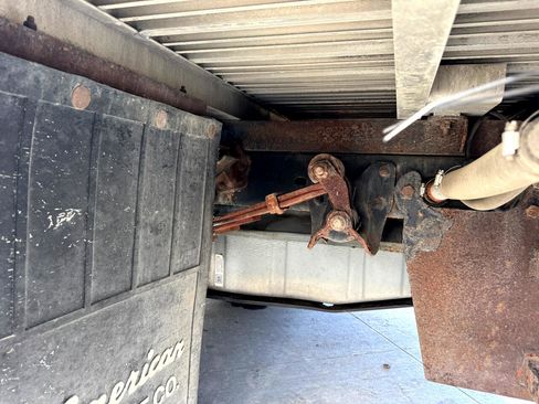 Used 2010 Ford F450 4x4 Regular Cab Super Duty image 18