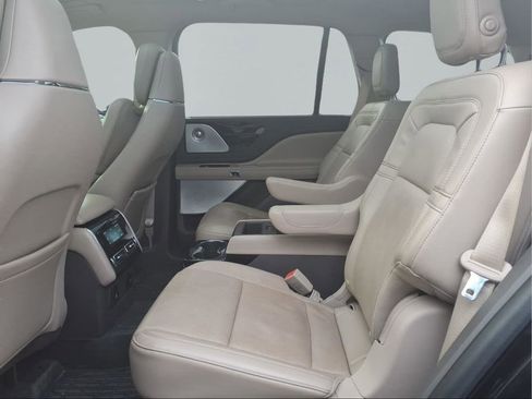 Used 2020 Lincoln Aviator Reserve w/ Equipment Group 202A image 27