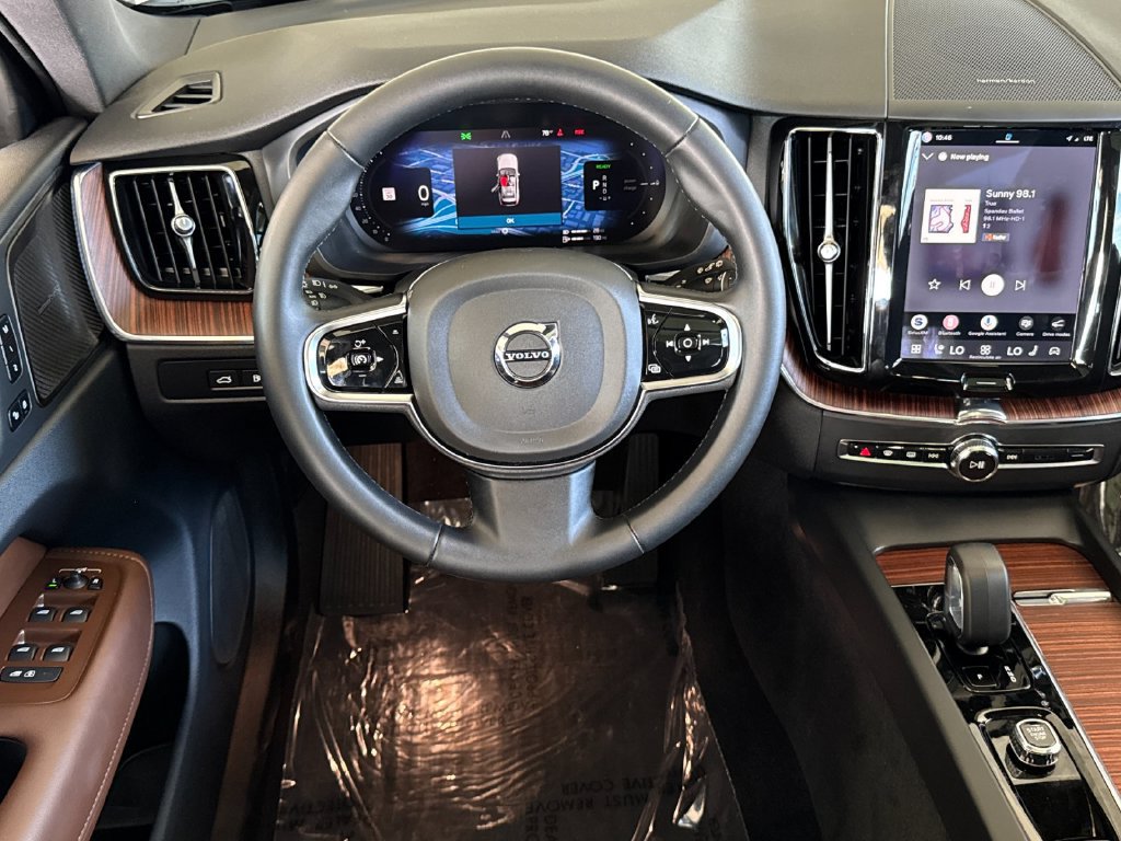 Certified 2024 Volvo XC60 T8 Plus w/ Protection Package Premier AWD/4WD image 13