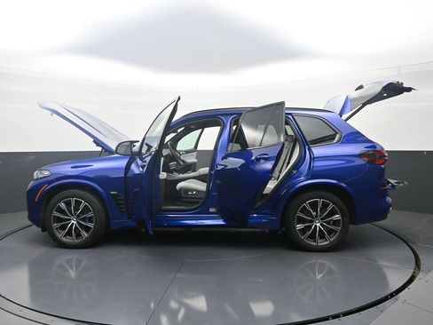Used 2025 BMW X5 M60i image 44