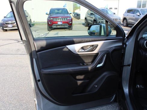 Used 2023 Chevrolet Blazer LT image 17