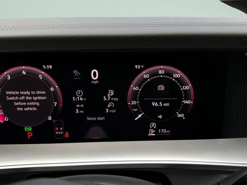New 2026 Volkswagen Tiguan SE R-Line FWD image 34
