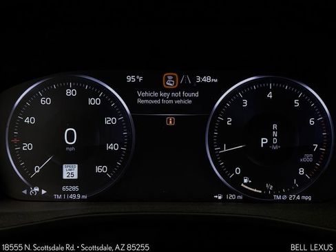 Used 2019 Volvo XC40 T4 Momentum FWD image 14