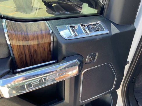 Used 2019 Ford F150 Lariat AWD/4WD image 16
