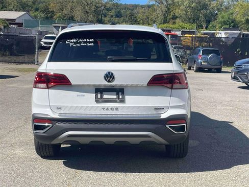 Used 2023 Volkswagen Taos SE image 7
